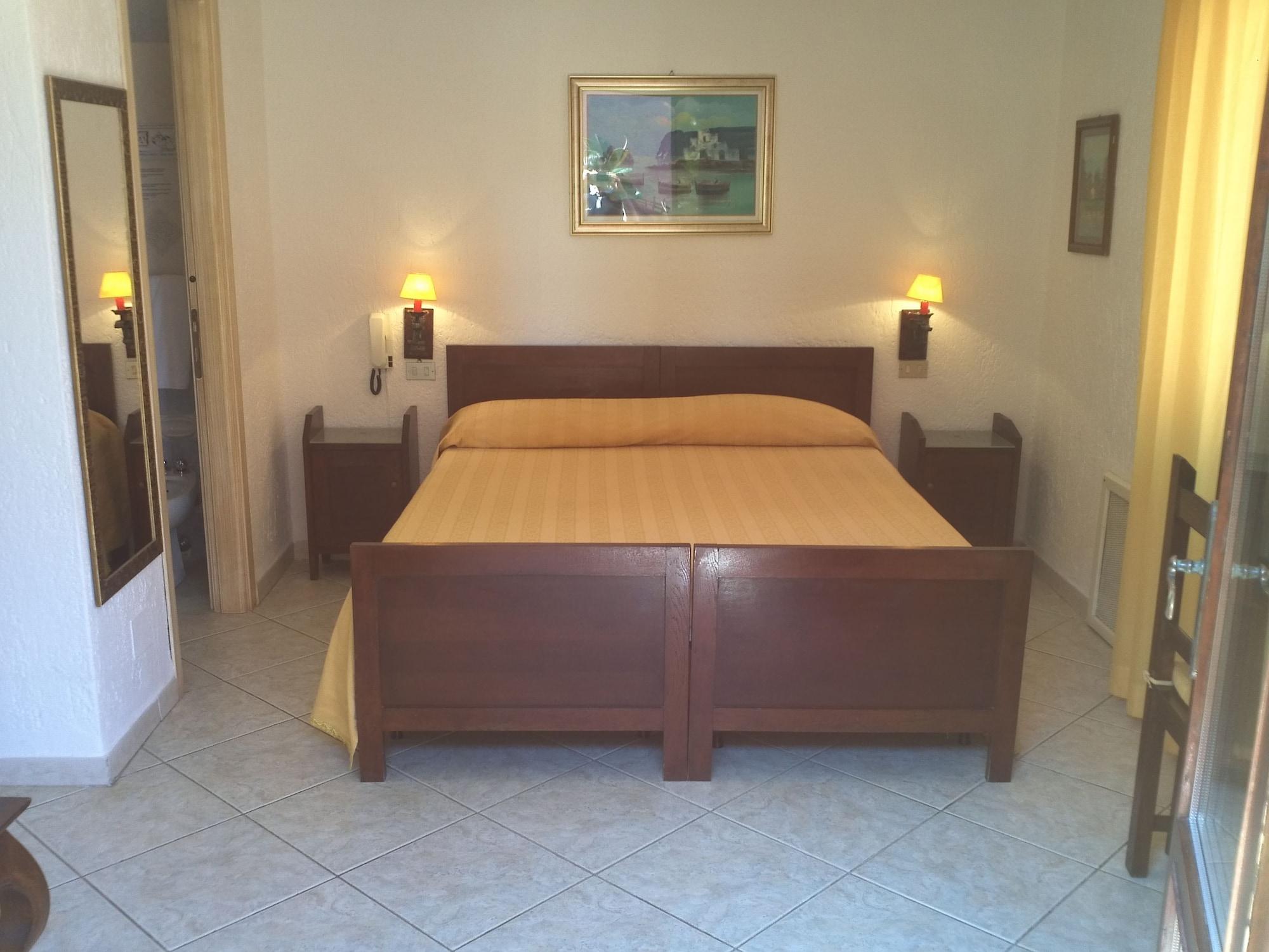 Hotel Abbaruja Olbia Eksteriør billede