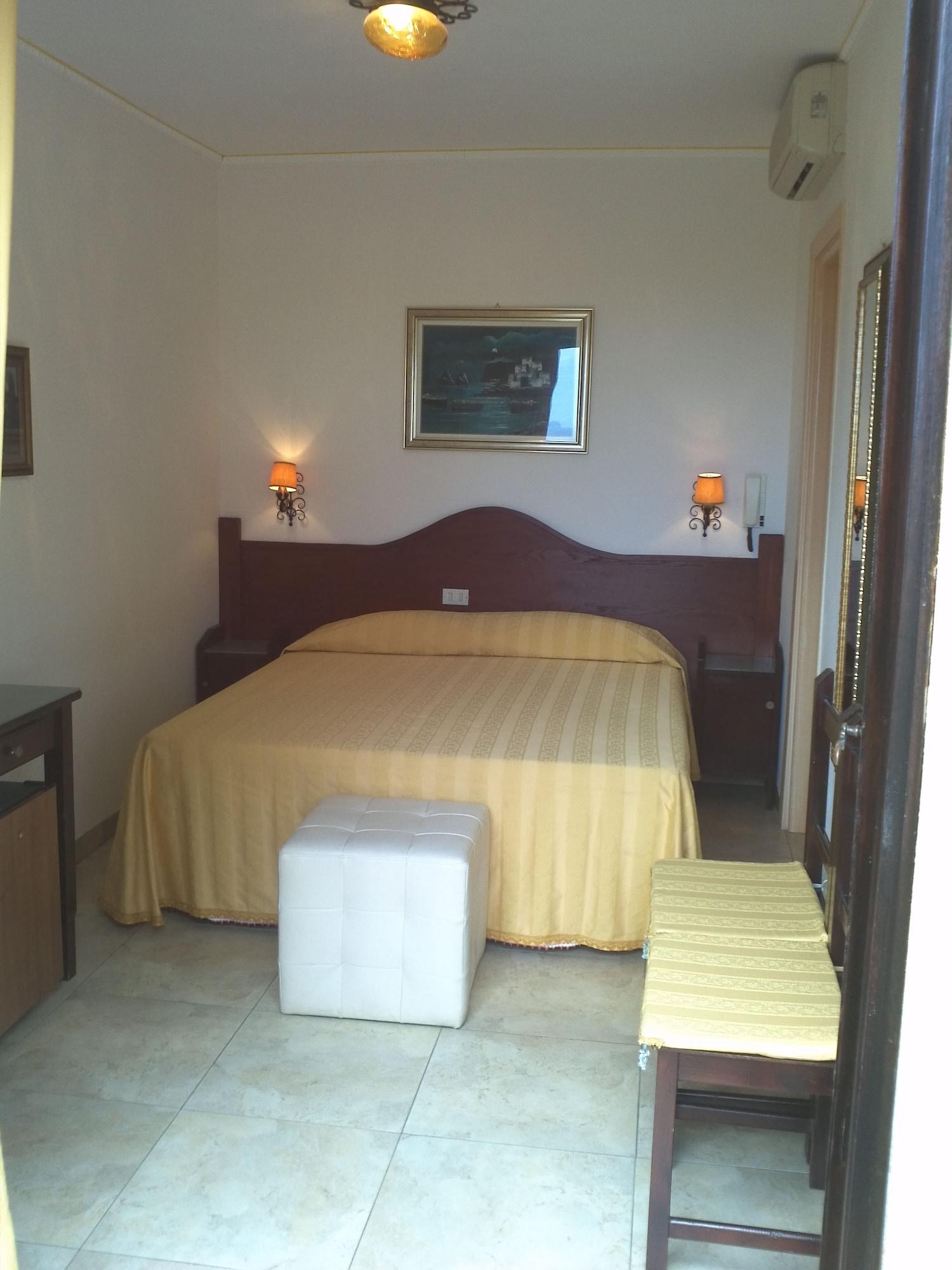 Hotel Abbaruja Olbia Eksteriør billede
