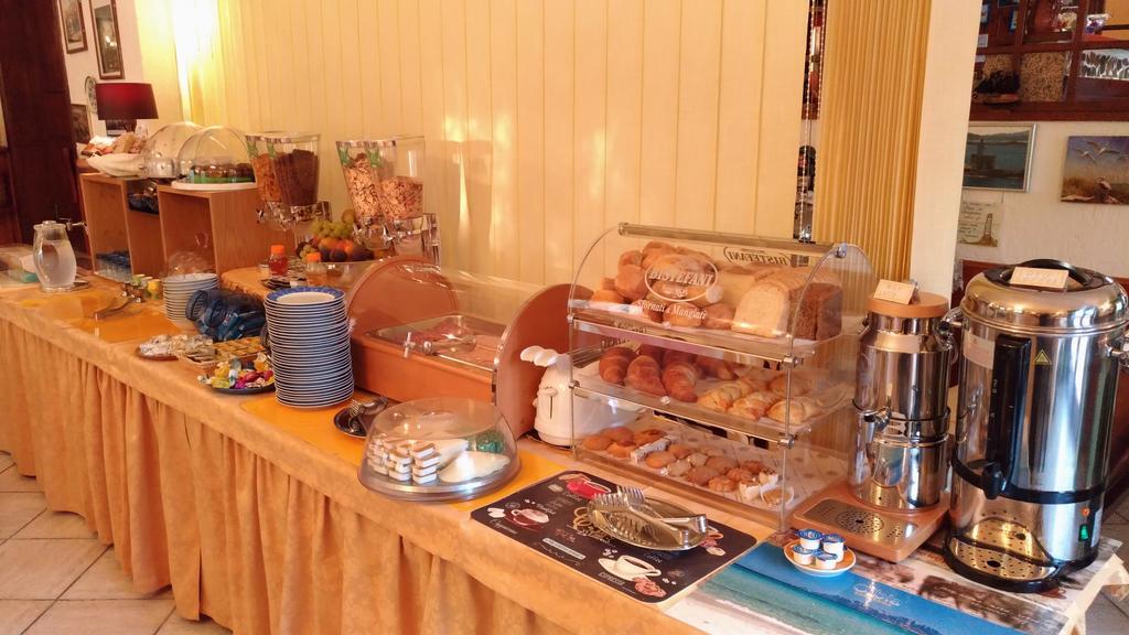 Hotel Abbaruja Olbia Eksteriør billede