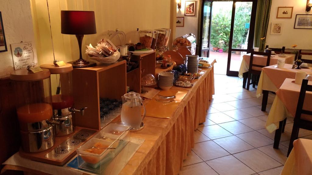 Hotel Abbaruja Olbia Eksteriør billede