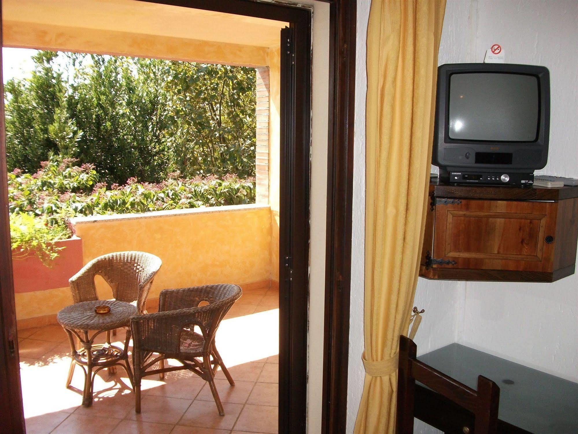 Hotel Abbaruja Olbia Eksteriør billede