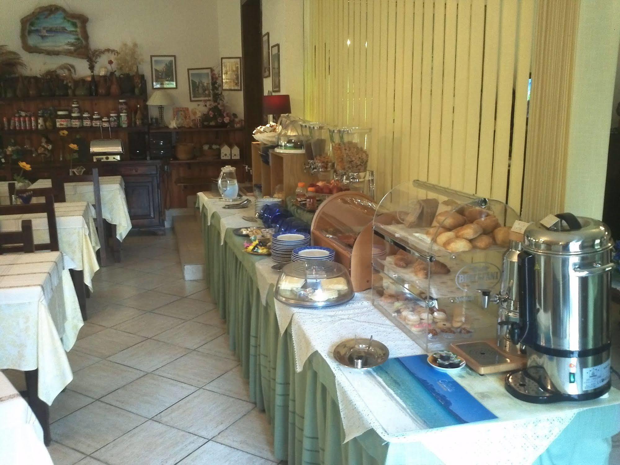 Hotel Abbaruja Olbia Eksteriør billede